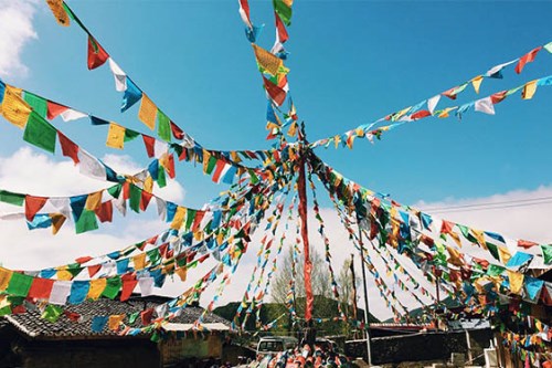 九寨溝三、四月旅游_九寨溝民俗風(fēng)情游